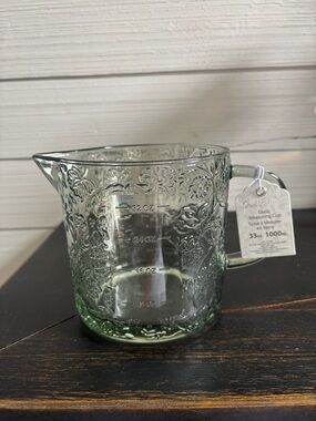 CWC Dwell Studio Glass Measuring Cup 33oz ~ 4 Cups GREEN Floral NEW